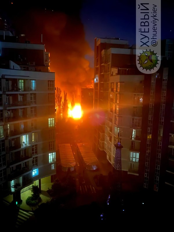 Fire at Pechersk in Kyiv