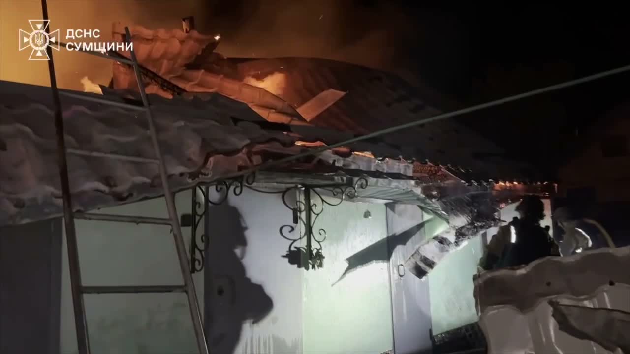 Shostka district: rescuers extinguished a fire in a residential area caused by  Russian UAV attack