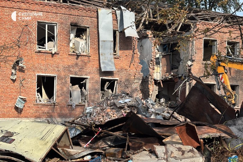 6 people wounded as result of Russian strike at the residential house in Sumy