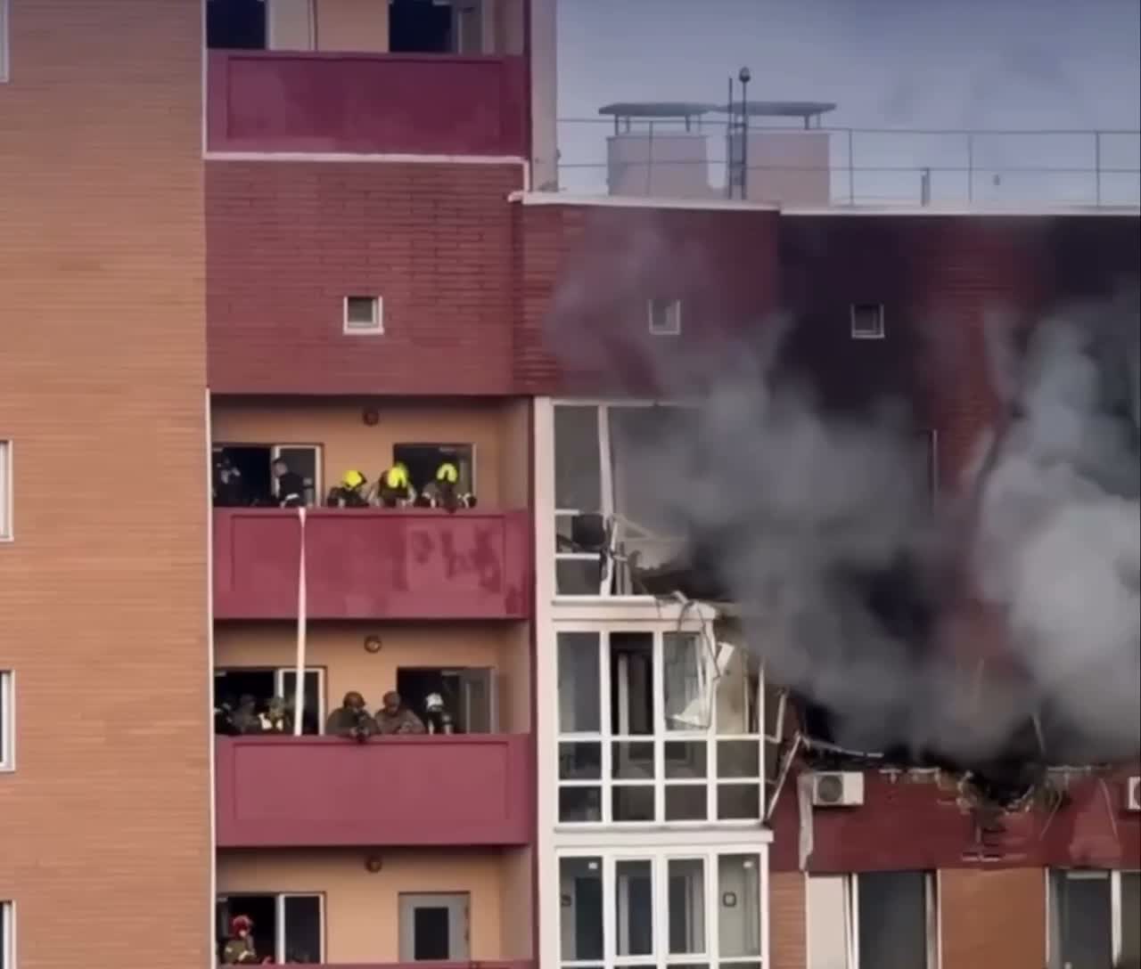 At least 1 person killed, 2 wounded as result of Russian strike at the residential house in Kyiv