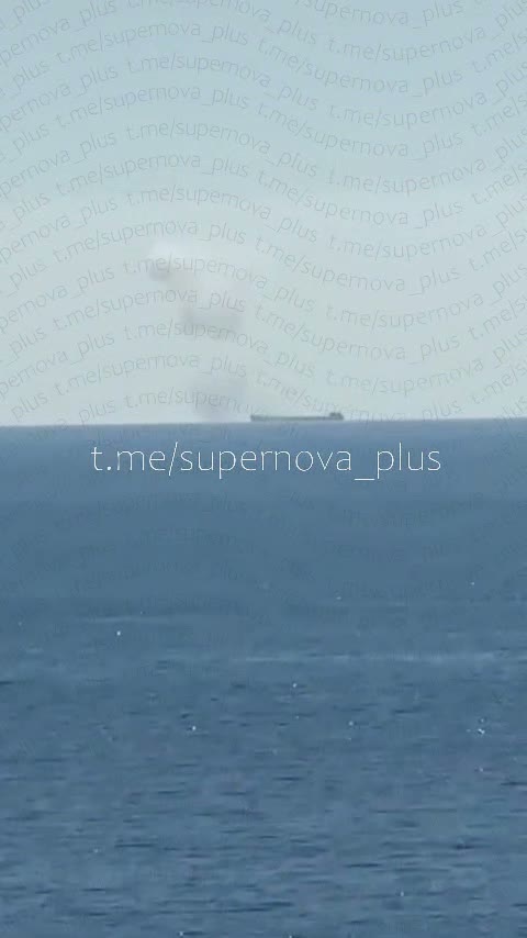 Turkish vessel ROYAD MAMMADOV, carrying grain, attacked: the vessel departed from Izmail port, Ukraine, and was heading to Italy. The captain sustained injuries, and 13 crew members are missing.